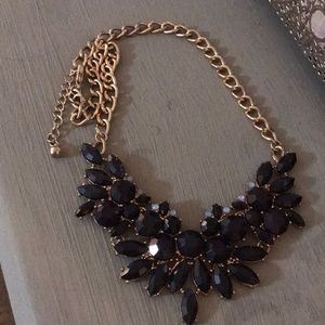 •Banana Republic Necklace•